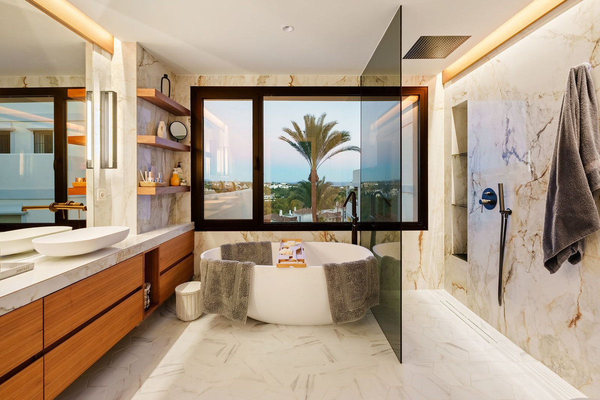 3 Bed Apartment for sale in Nueva Andalucía Costa Del Sol, Málaga, Spain