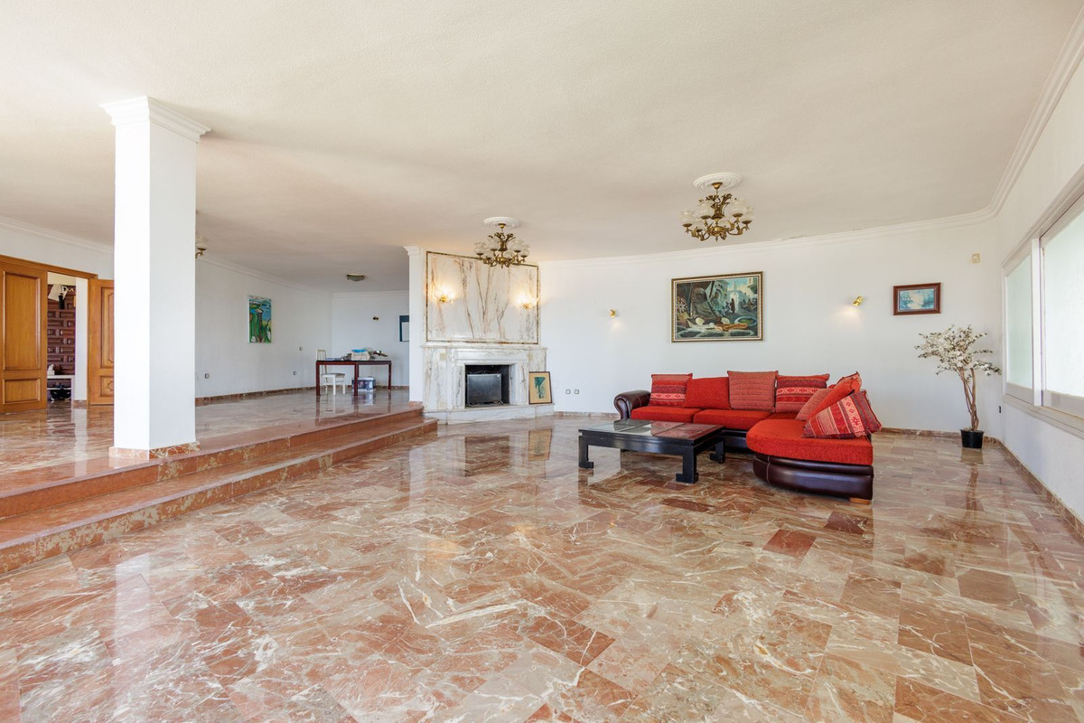Se vende Villa - Chalet de 9 dormitorios en Costa Del Sol, Málaga, España
