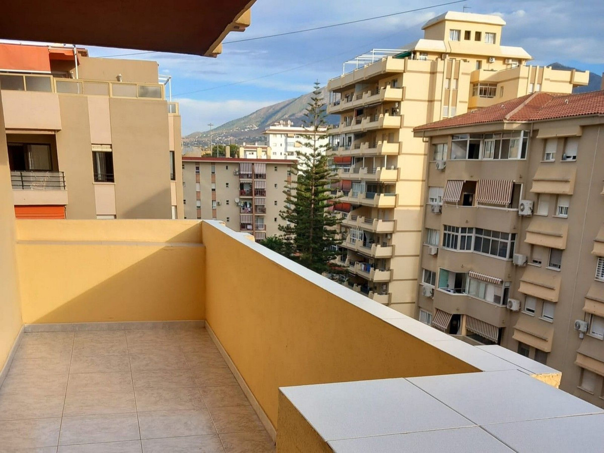 3 Bed Apartment for sale in Fuengirola Costa Del Sol, Málaga, Spain