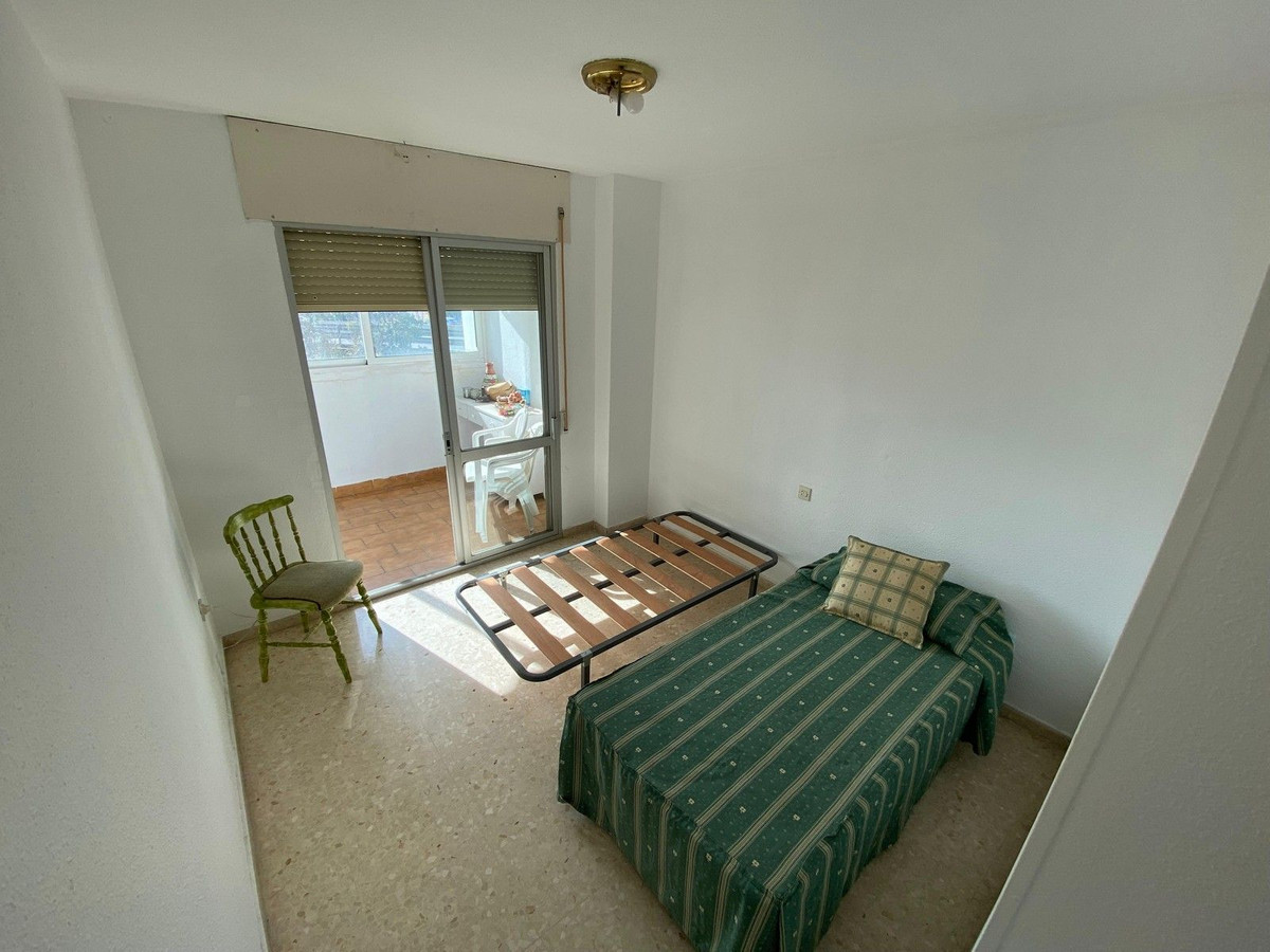 3 Bed Apartment for sale in Fuengirola Costa Del Sol, Málaga, Spain