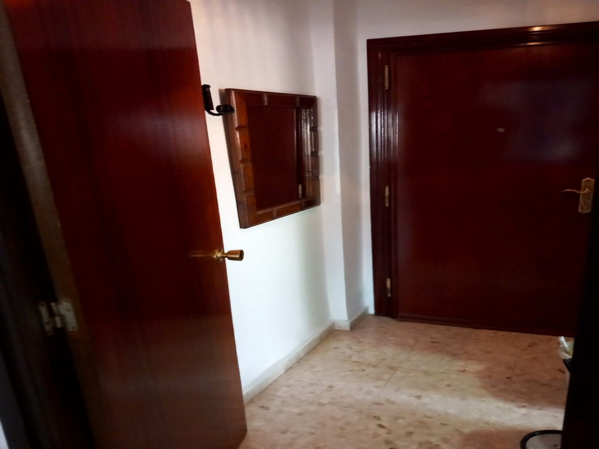 3 Bed Apartment for sale in Fuengirola Costa Del Sol, Málaga, Spain