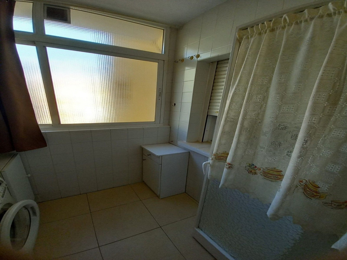 3 Bed Apartment for sale in Fuengirola Costa Del Sol, Málaga, Spain