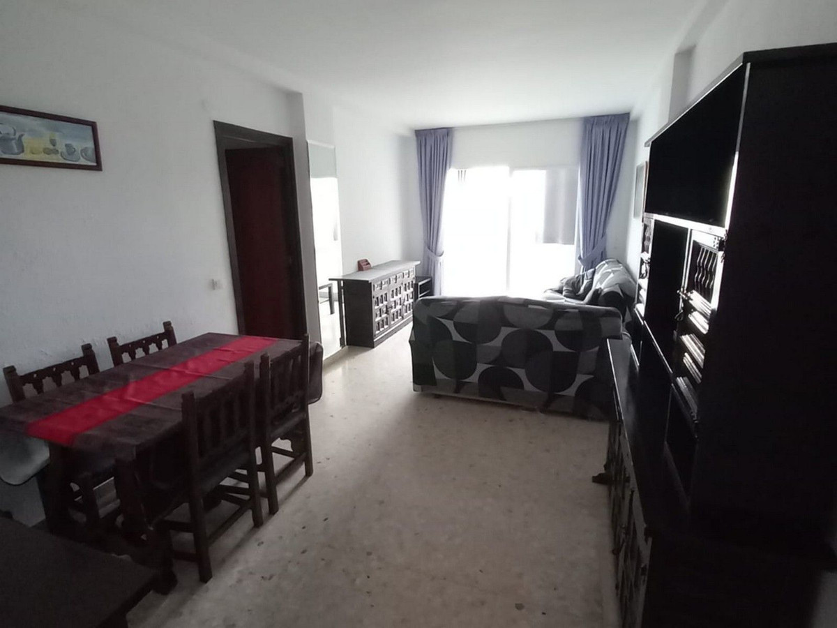 3 Bed Apartment for sale in Fuengirola Costa Del Sol, Málaga, Spain