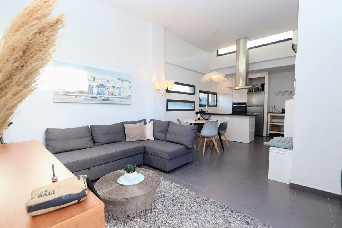 Se vende Villa - Chalet de 3 dormitorios en Costa Blanca, Alicante, España