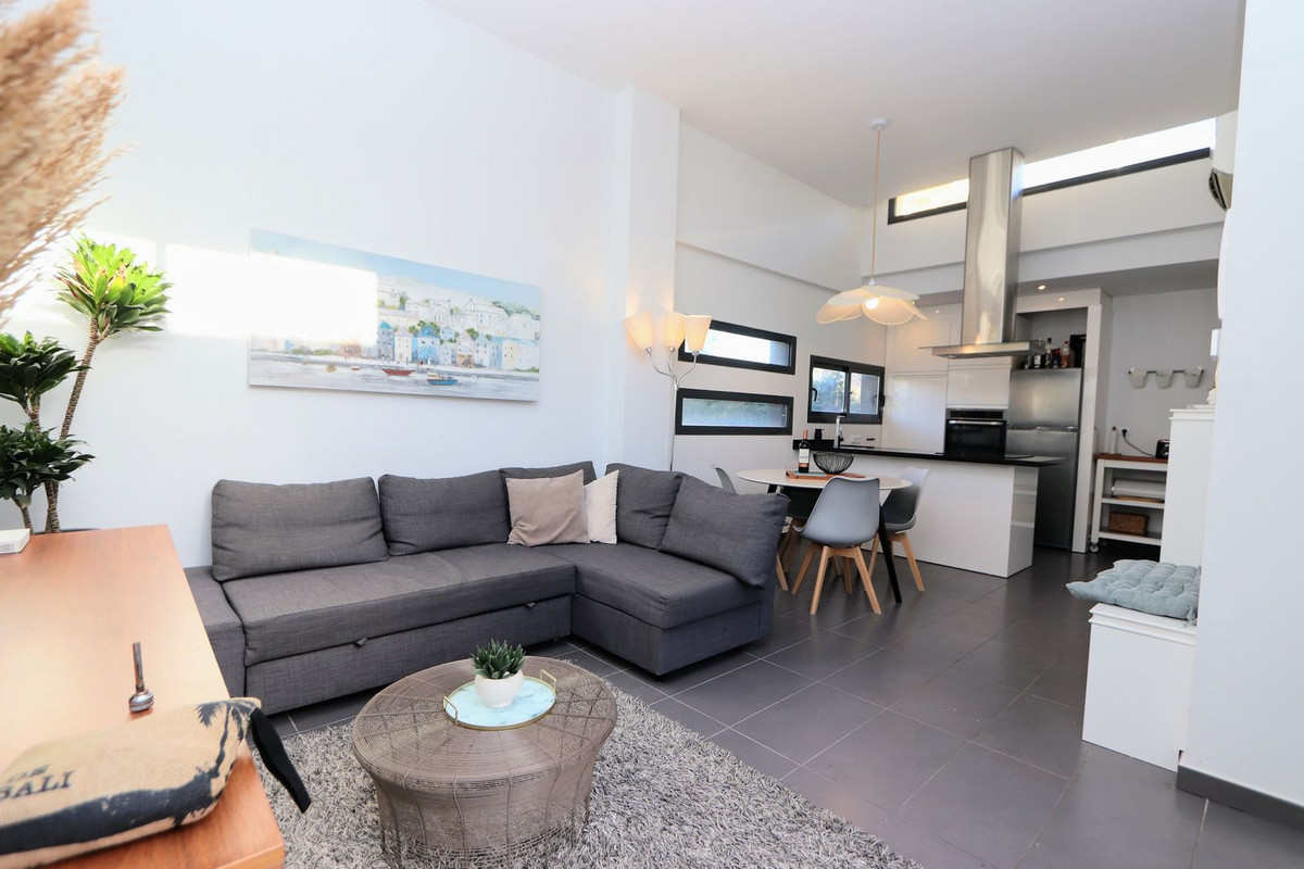 Se vende Villa - Chalet de 3 dormitorios en Costa Blanca, Alicante, España