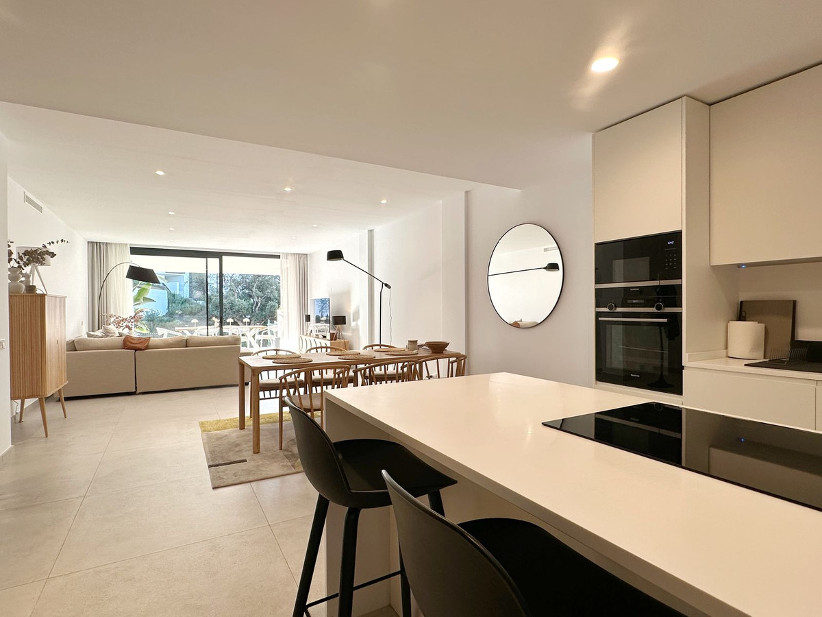 2 Bed Apartment for sale in Cabopino Costa Del Sol, Málaga, Spain