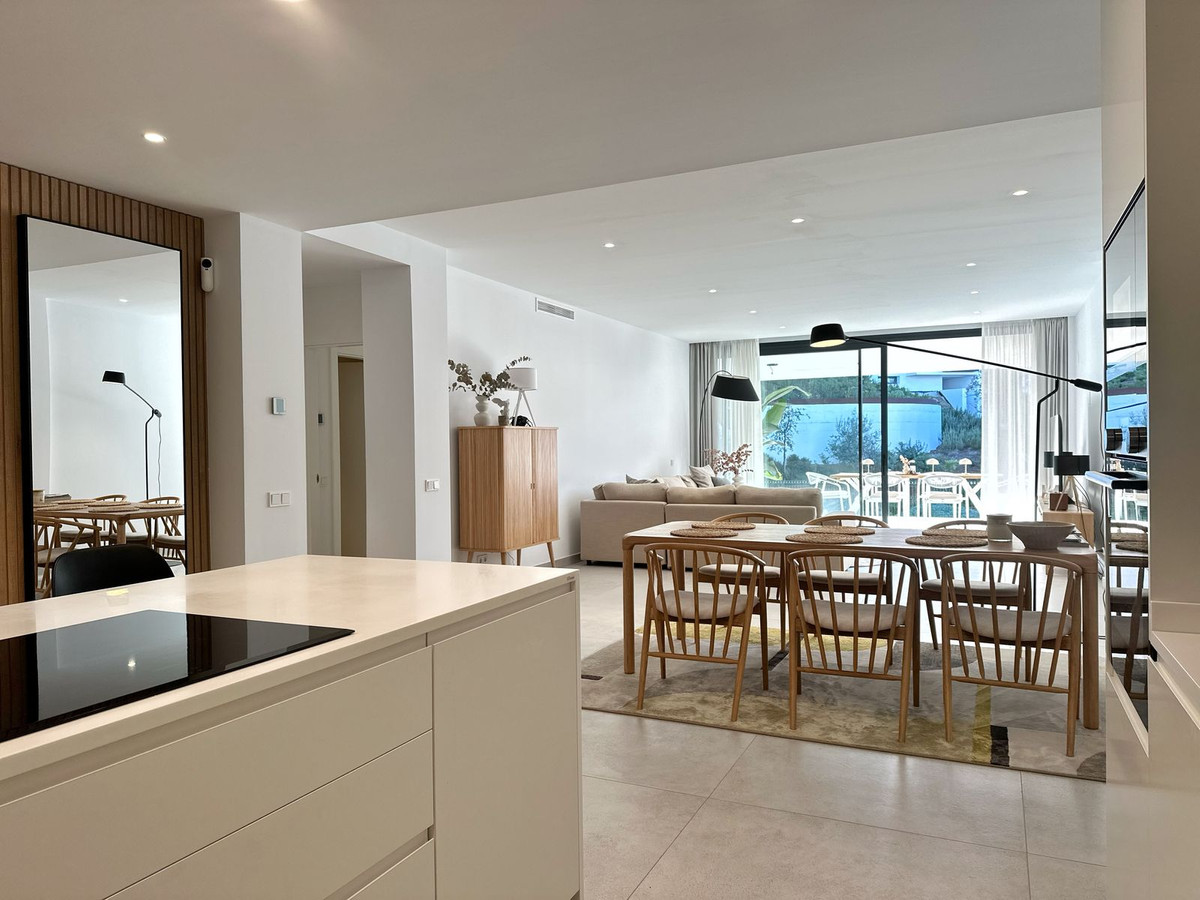 2 Bed Apartment for sale in Cabopino Costa Del Sol, Málaga, Spain