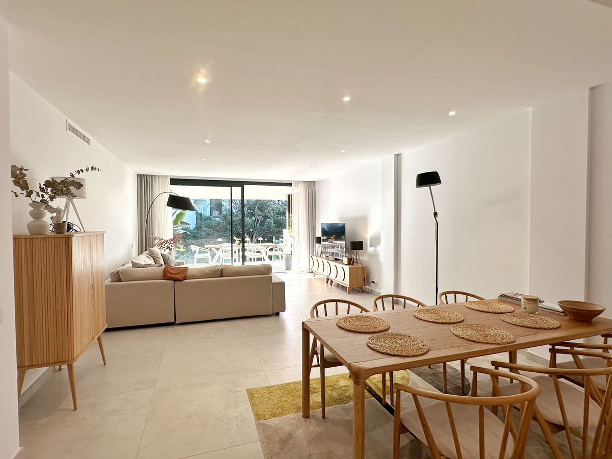 2 Bed Apartment for sale in Cabopino Costa Del Sol, Málaga, Spain