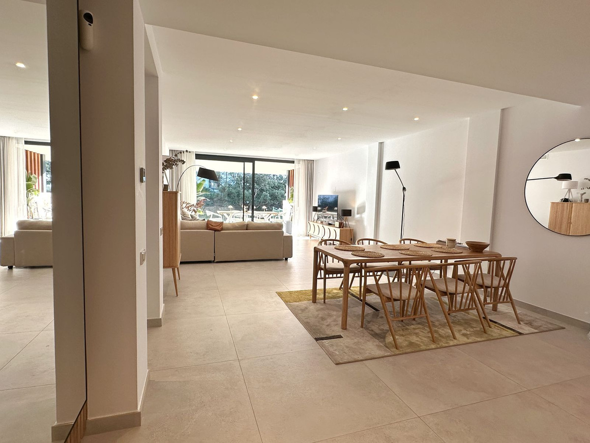 2 Bed Apartment for sale in Cabopino Costa Del Sol, Málaga, Spain