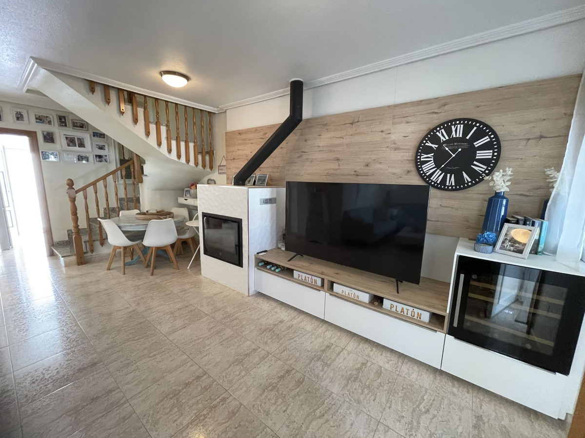 Se vende Pareada de 3 dormitorios en Costa Blanca, Alicante, España