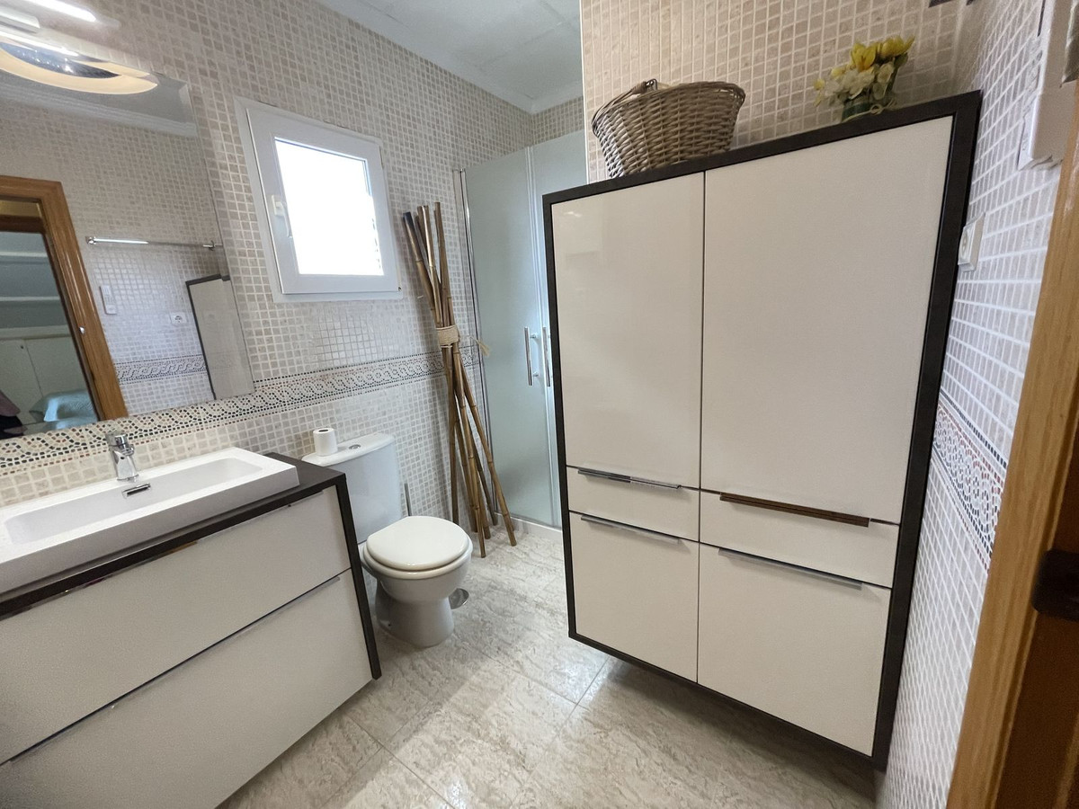 Se vende Pareada de 3 dormitorios en Costa Blanca, Alicante, España