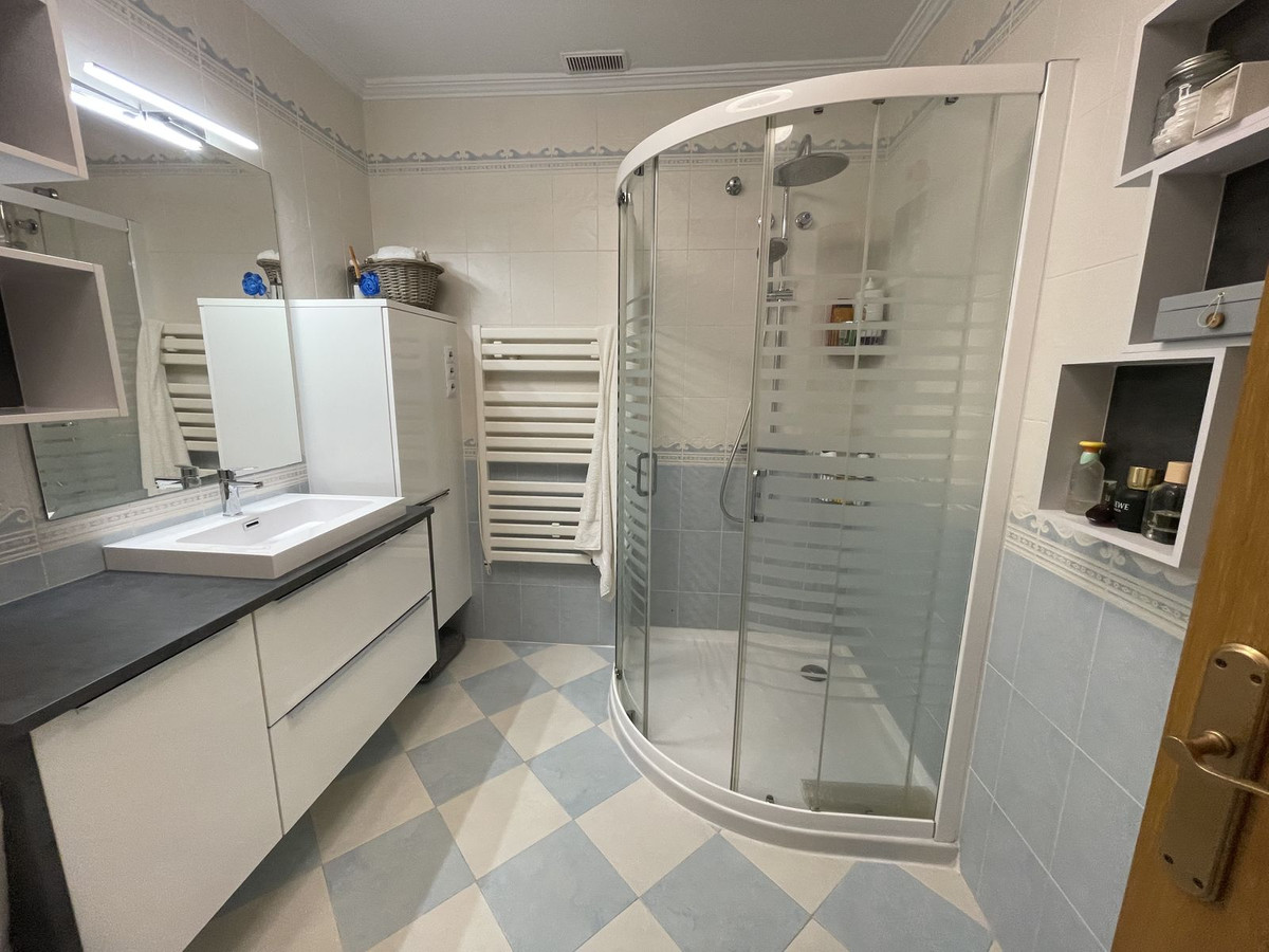 Se vende Pareada de 3 dormitorios en Costa Blanca, Alicante, España