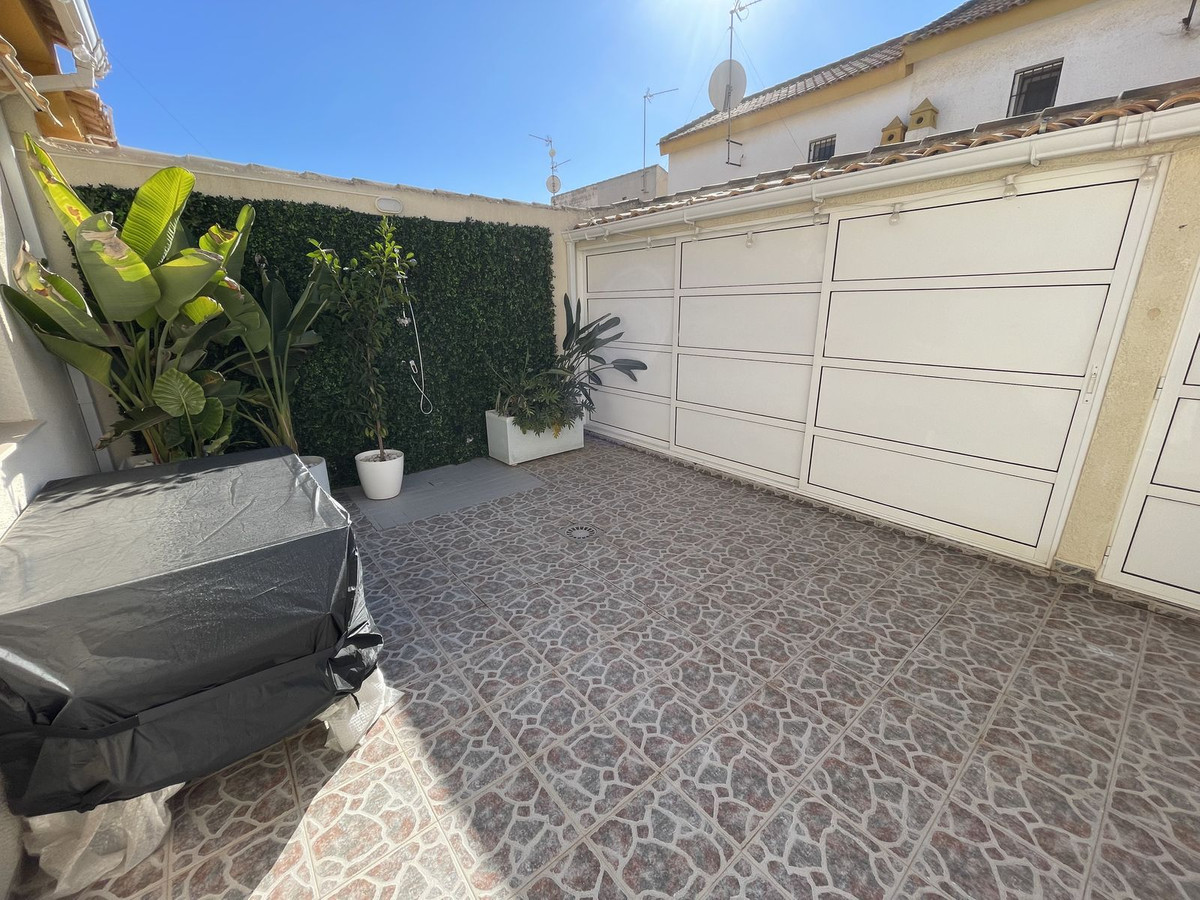 Se vende Pareada de 3 dormitorios en Costa Blanca, Alicante, España