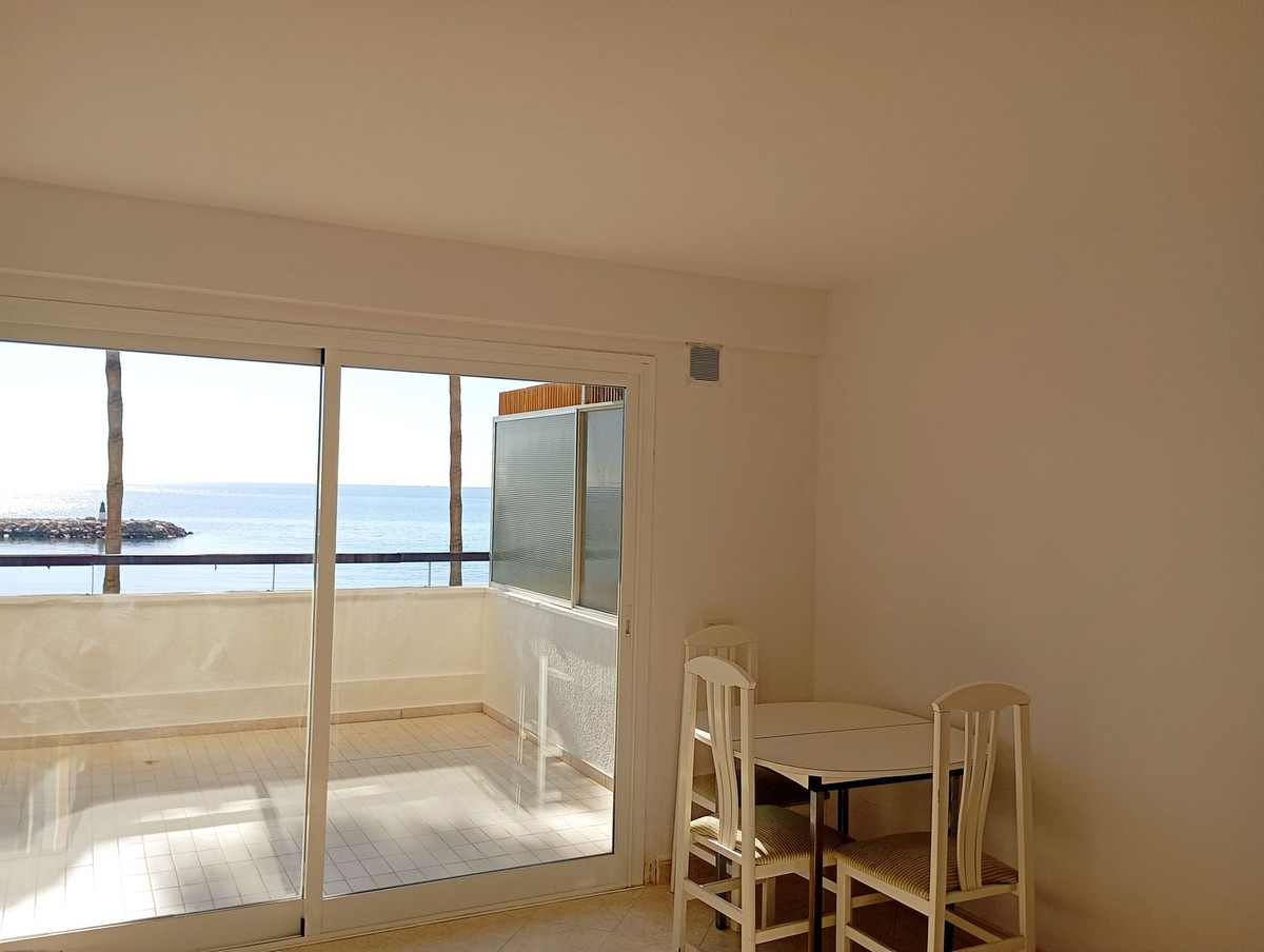 1 Bed Apartment for sale in Marbella Costa Del Sol, Málaga, Spain