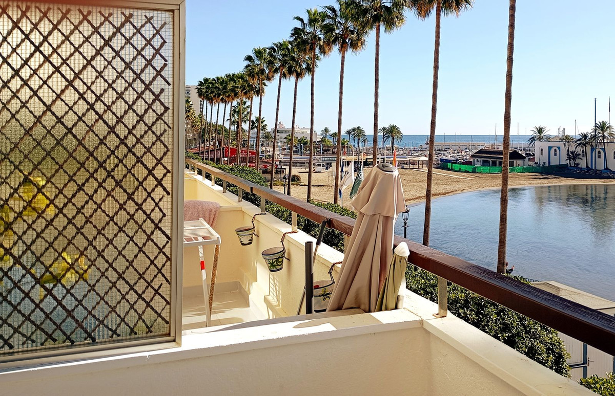 1 Bed Apartment for sale in Marbella Costa Del Sol, Málaga, Spain
