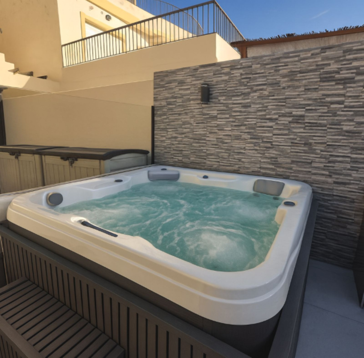 3 Bed Apartment for sale in San Roque Club Costa Del Sol, Cádiz, Spain