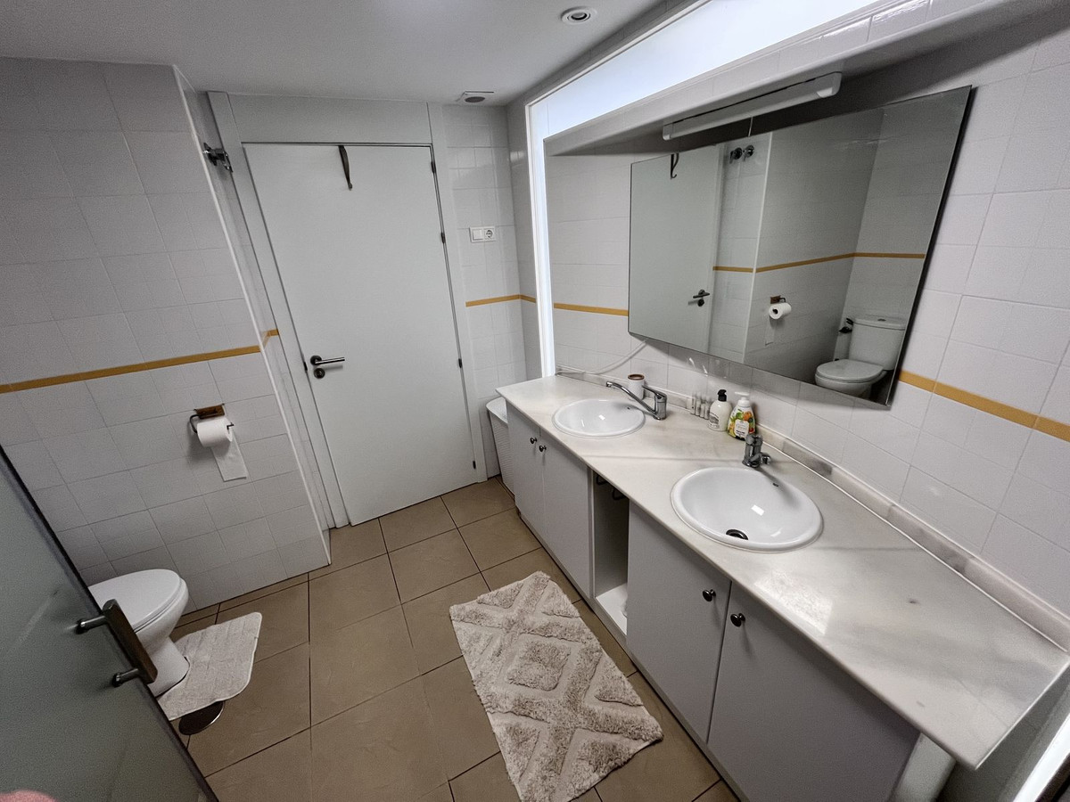 Se vende Apartamento Planta Media de 2 dormitorios en Costa Blanca, Alicante, España