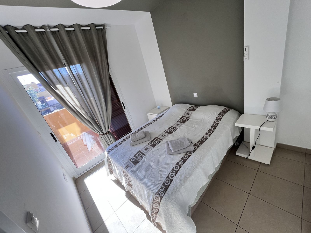 Se vende Apartamento Planta Media de 2 dormitorios en Costa Blanca, Alicante, España