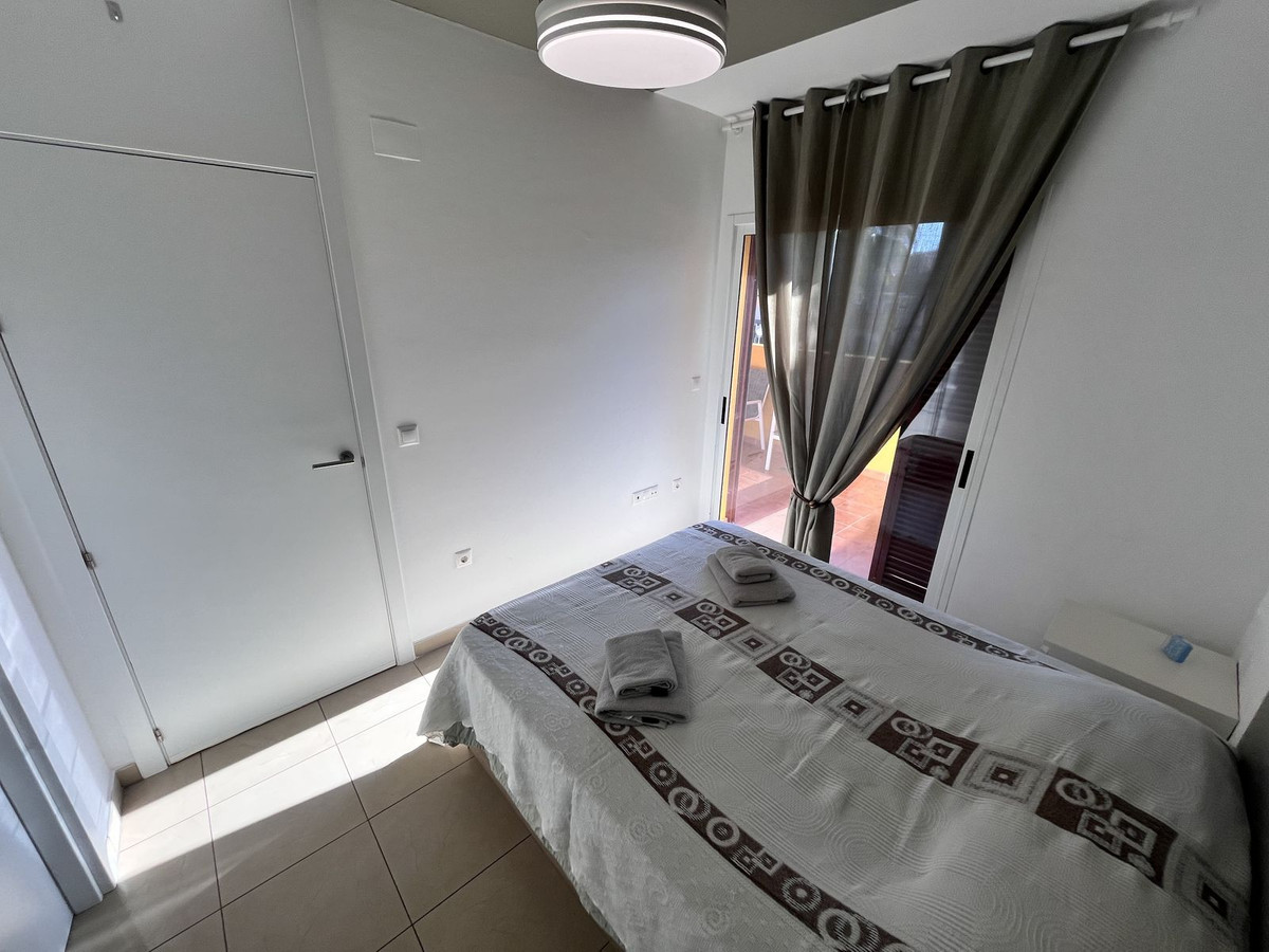 Se vende Apartamento Planta Media de 2 dormitorios en Costa Blanca, Alicante, España