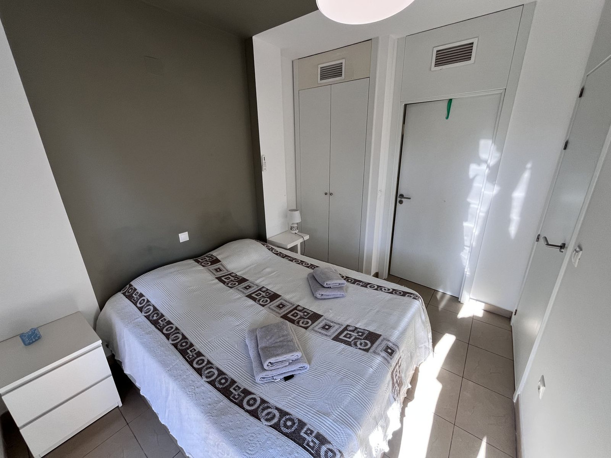 Se vende Apartamento Planta Media de 2 dormitorios en Costa Blanca, Alicante, España