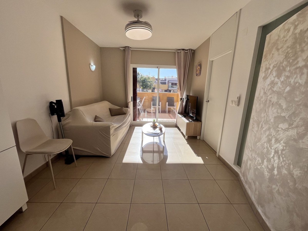 Se vende Apartamento Planta Media de 2 dormitorios en Costa Blanca, Alicante, España