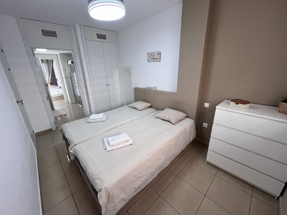 Se vende Apartamento Planta Media de 2 dormitorios en Costa Blanca, Alicante, España
