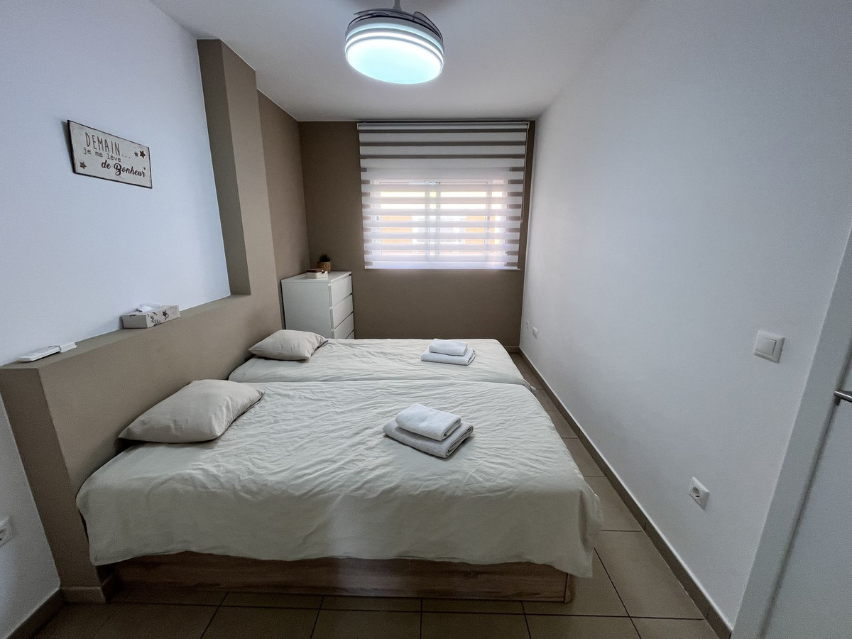 Se vende Apartamento Planta Media de 2 dormitorios en Costa Blanca, Alicante, España