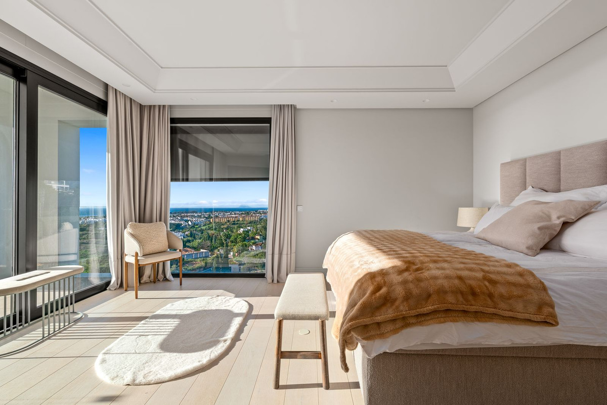 Se vende Villa - Chalet de 5 dormitorios en Costa Del Sol, Málaga, España