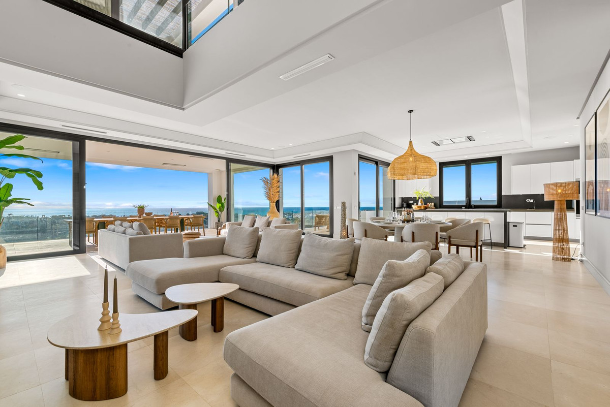 Se vende Villa - Chalet de 5 dormitorios en Costa Del Sol, Málaga, España