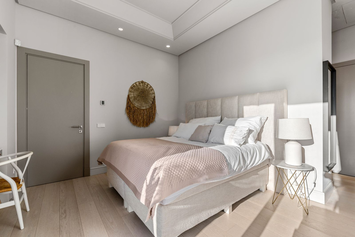 Se vende Villa - Chalet de 5 dormitorios en Costa Del Sol, Málaga, España