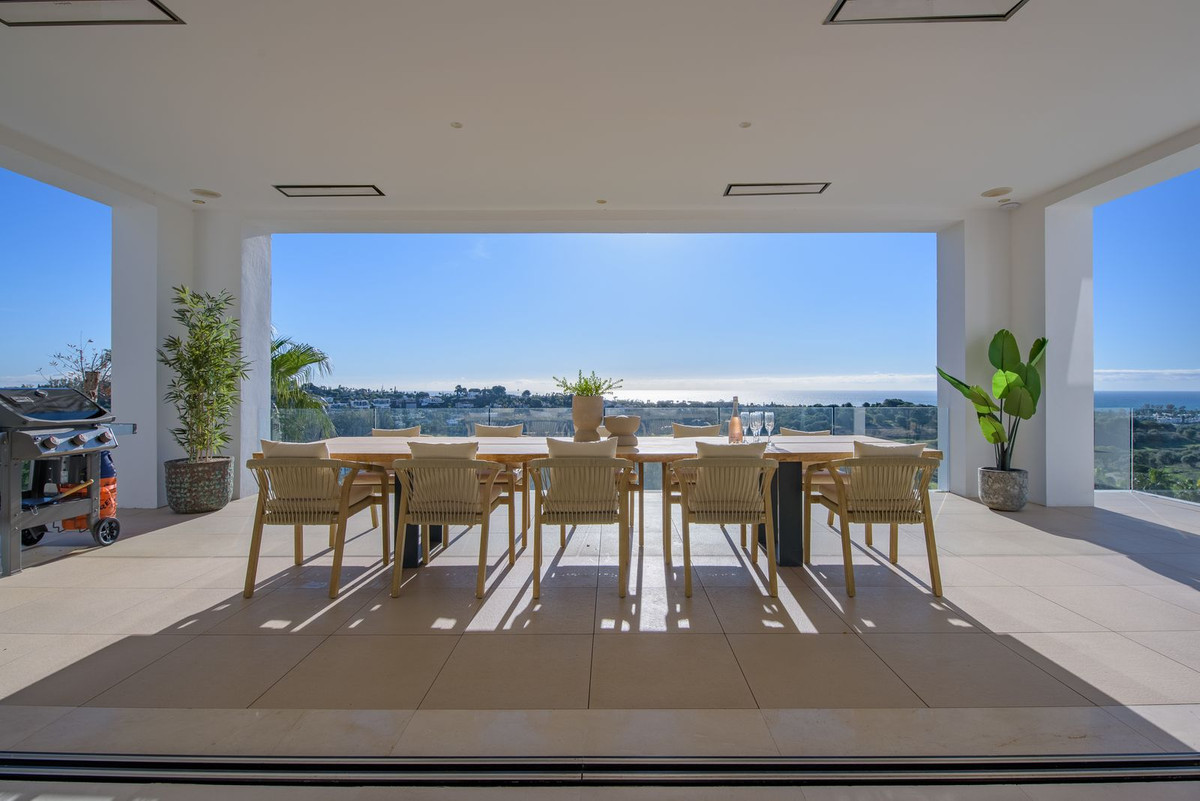 Se vende Villa - Chalet de 5 dormitorios en Costa Del Sol, Málaga, España