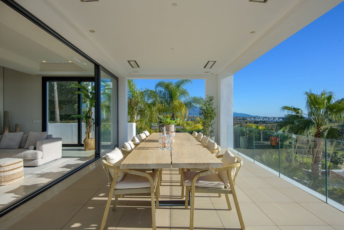 Se vende Villa - Chalet de 5 dormitorios en Costa Del Sol, Málaga, España