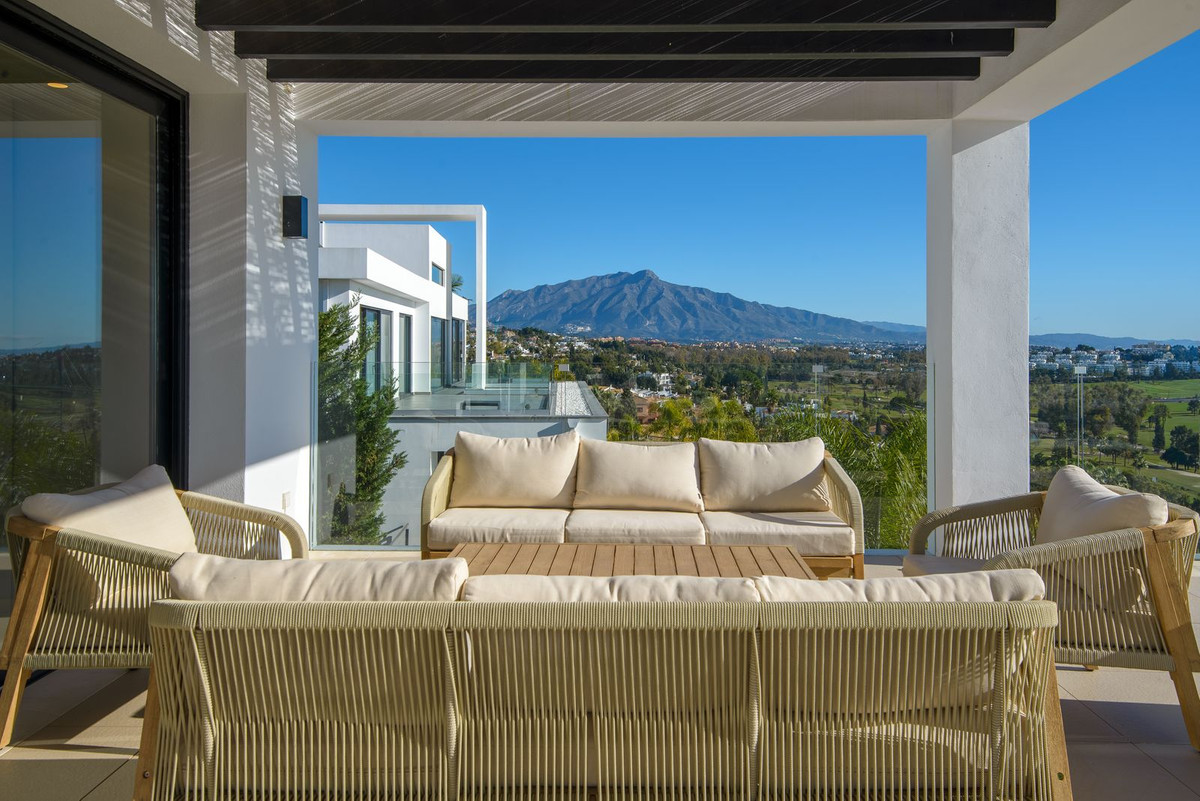 Se vende Villa - Chalet de 5 dormitorios en Costa Del Sol, Málaga, España