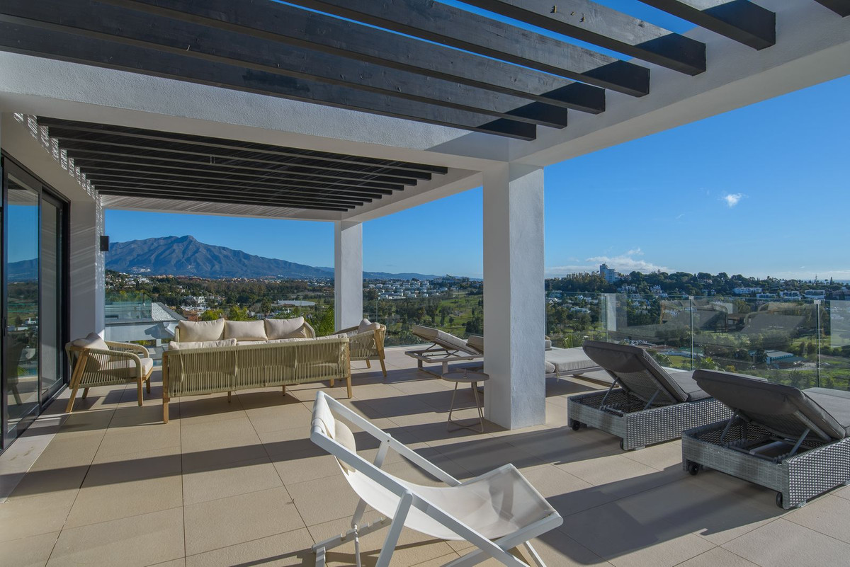Se vende Villa - Chalet de 5 dormitorios en Costa Del Sol, Málaga, España