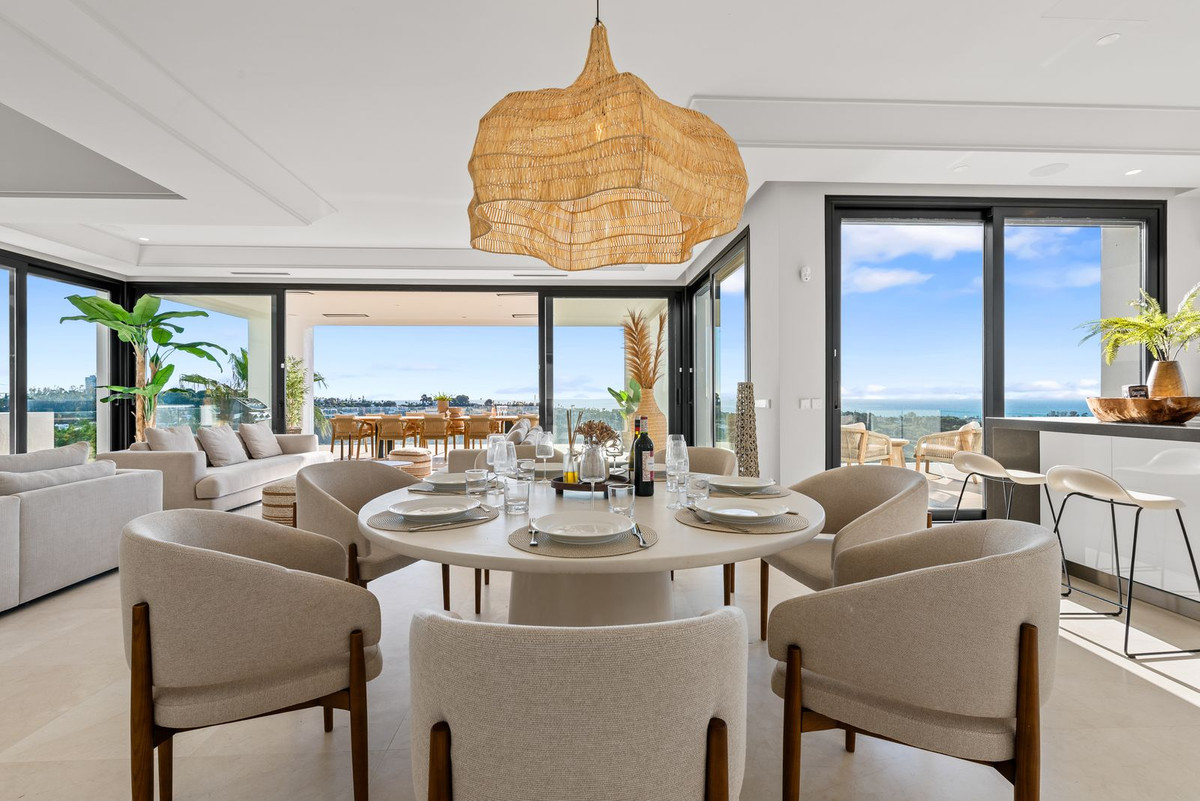 Se vende Villa - Chalet de 5 dormitorios en Costa Del Sol, Málaga, España