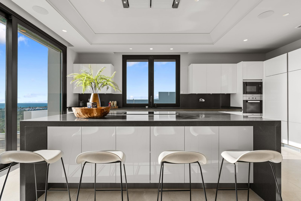 Se vende Villa - Chalet de 5 dormitorios en Costa Del Sol, Málaga, España