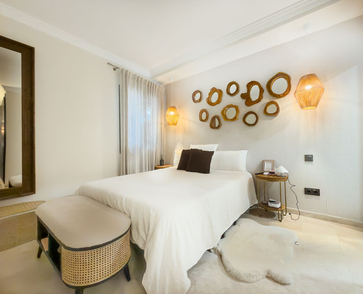 4 Bed Apartment for sale in Elviria Costa Del Sol, Málaga, Spain