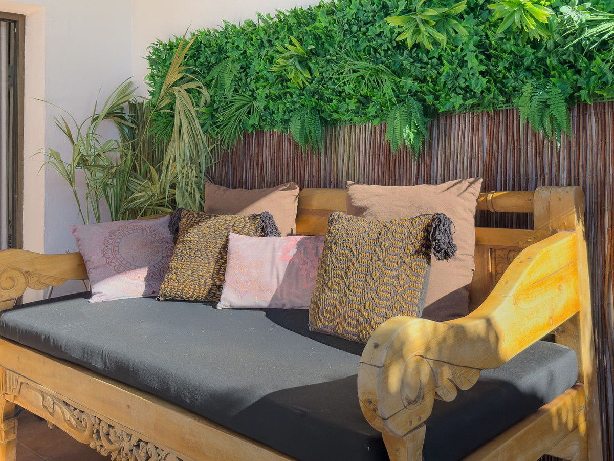 4 Bed Apartment for sale in Elviria Costa Del Sol, Málaga, Spain