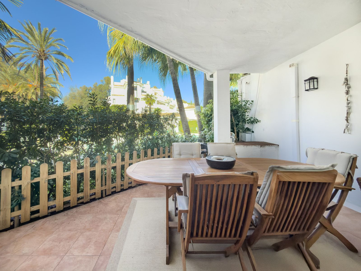 4 Bed Apartment for sale in Elviria Costa Del Sol, Málaga, Spain