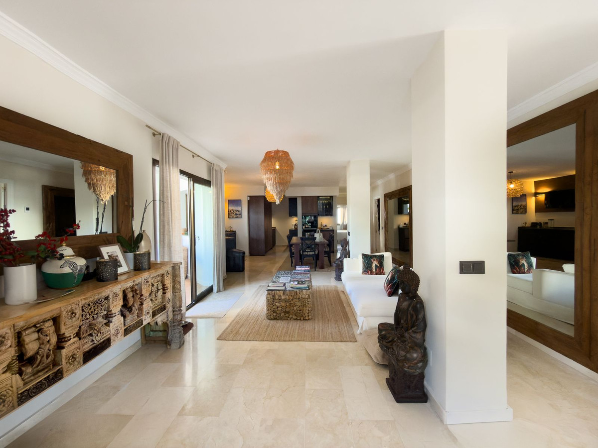 4 Bed Apartment for sale in Elviria Costa Del Sol, Málaga, Spain