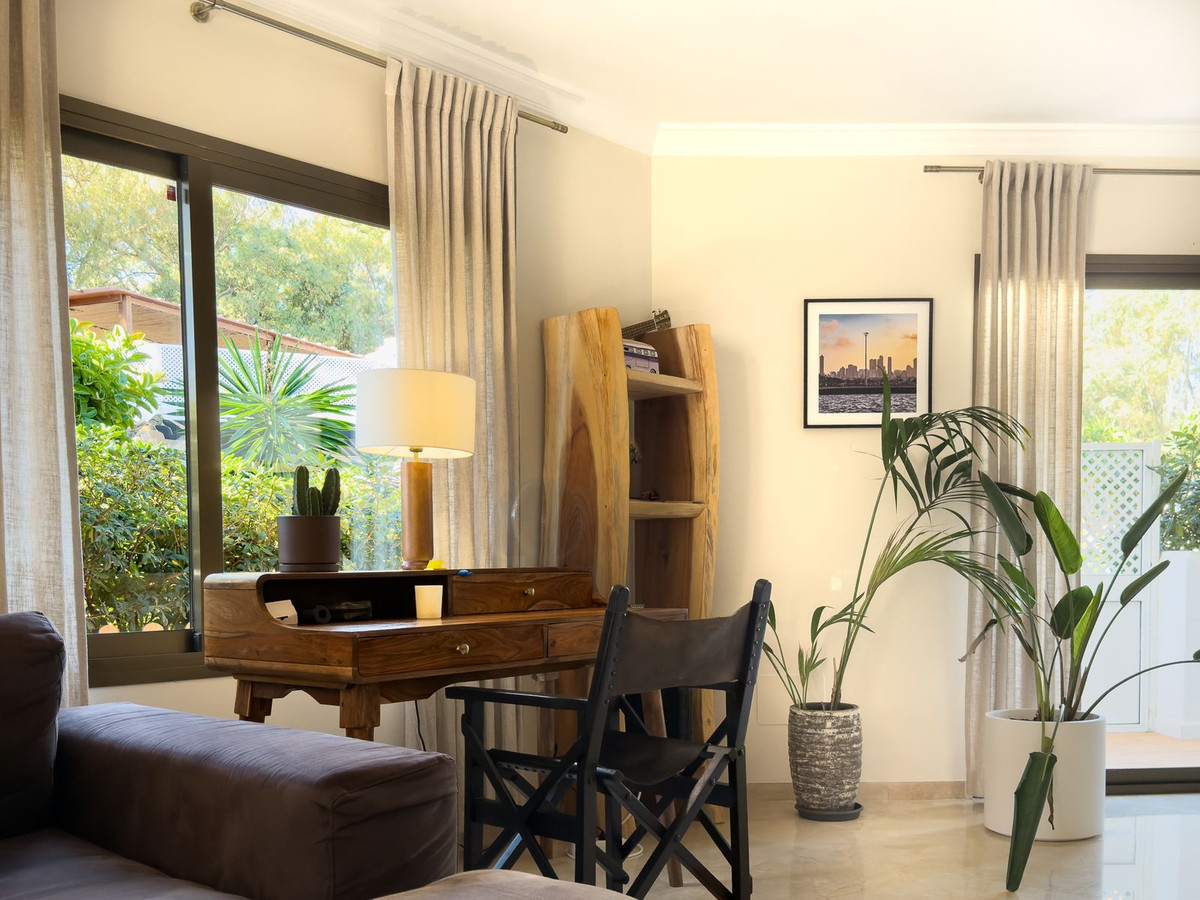 4 Bed Apartment for sale in Elviria Costa Del Sol, Málaga, Spain