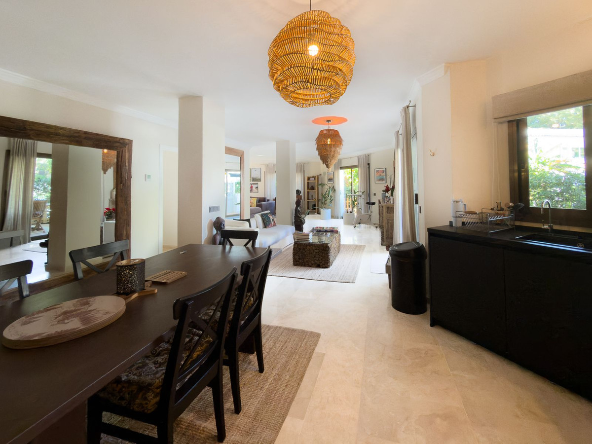 4 Bed Apartment for sale in Elviria Costa Del Sol, Málaga, Spain