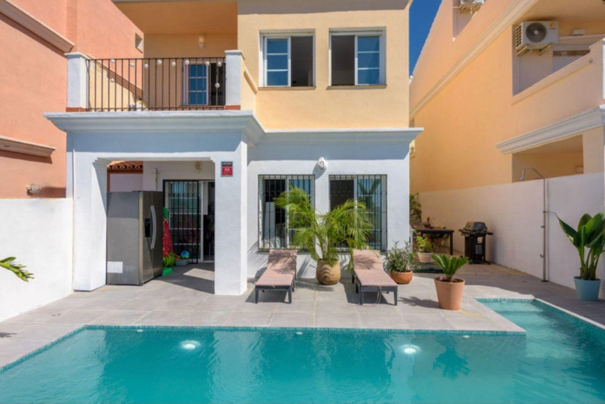 4 Bed Townhouse for sale in New Golden Mile Costa Del Sol, Málaga, Spain