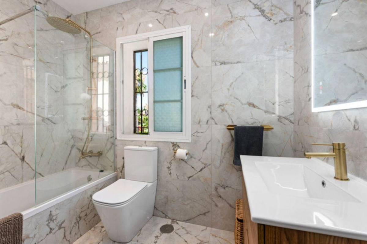 4 Bed Townhouse for sale in New Golden Mile Costa Del Sol, Málaga, Spain