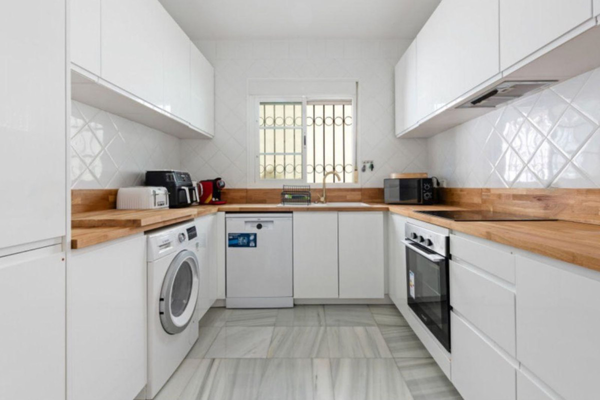 4 Bed Townhouse for sale in New Golden Mile Costa Del Sol, Málaga, Spain