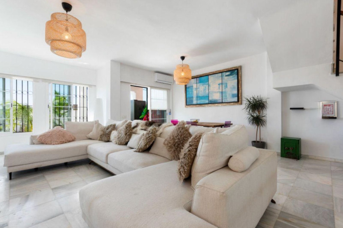 4 Bed Townhouse for sale in New Golden Mile Costa Del Sol, Málaga, Spain