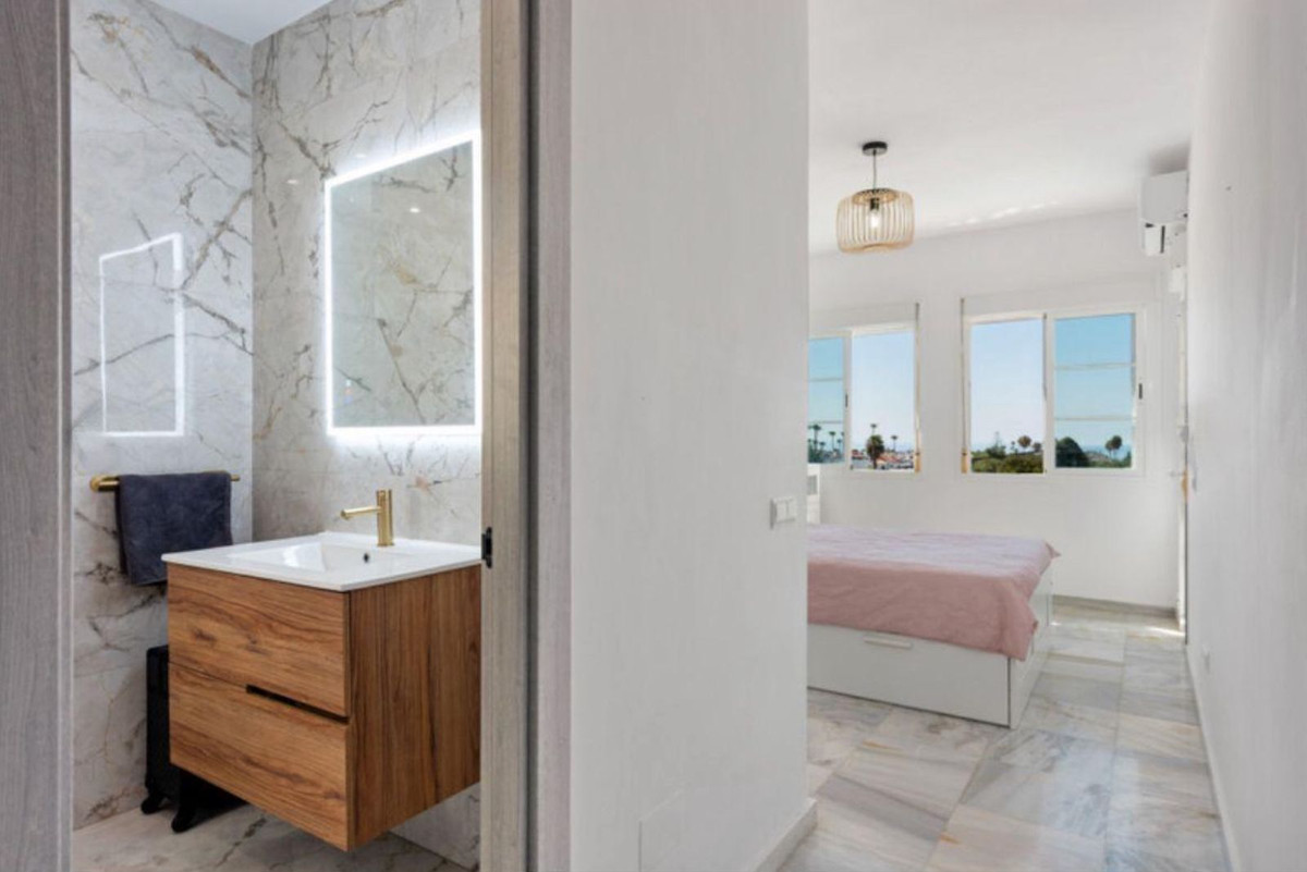 4 Bed Townhouse for sale in New Golden Mile Costa Del Sol, Málaga, Spain