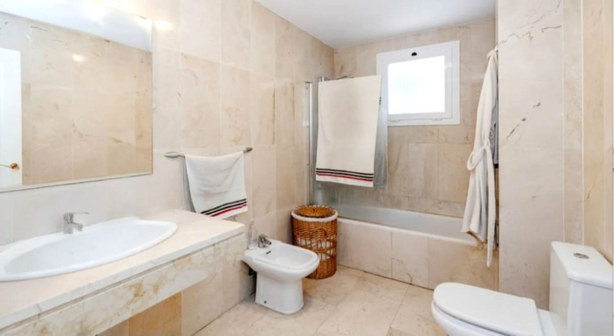 Se vende Ático de 2 dormitorios en Costa Del Sol, Málaga, España