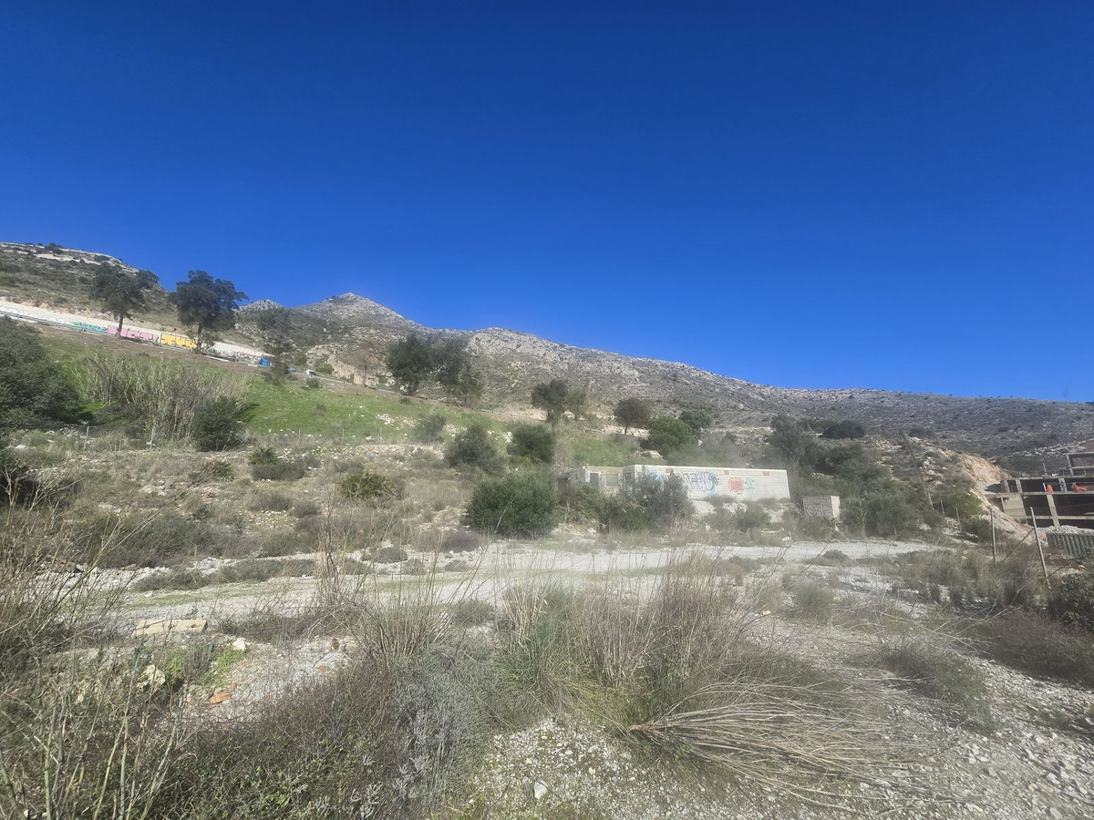 Se vende Terreno Urbano  en Costa Del Sol, Málaga, España