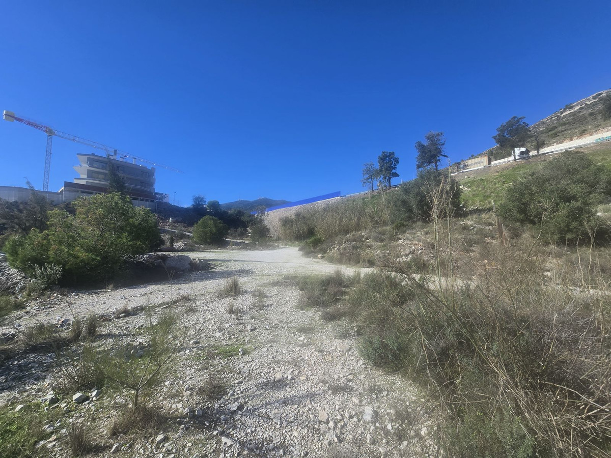 Se vende Terreno Urbano  en Costa Del Sol, Málaga, España